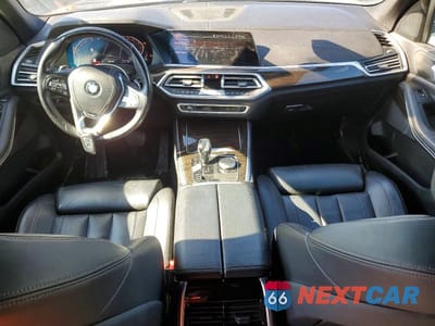 Zdjęcie 8 z 13 samochodu: 2019 BMW X5 XDRIVE40I VIN:5UXCR6C59KLL40356 - miniatura