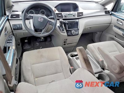 Zdjęcie 8 z 13 samochodu: 2014 HONDA ODYSSEY EX VIN:5FNRL5H45EB077586 - miniatura