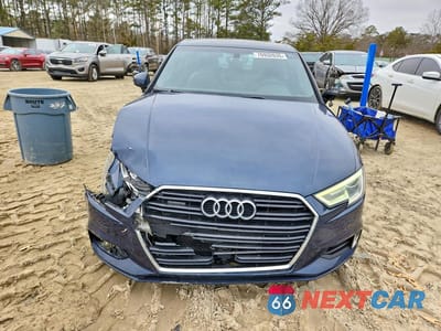 Piąte zdjęcie samochodu w środku: 2019 AUDI A3 PREMIUM VIN:WAUBEGFF8K1019159 - miniatura