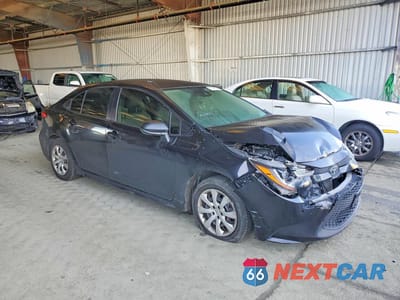 Czwarte zdjęcie samochodu z boku: 2021 TOYOTA COROLLA LE VIN:JTDEPMAE5MJ180921 - miniatura