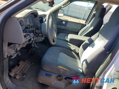 Zdjęcie 7 z 12 samochodu: 2006 FORD EXPEDITION XLS VIN:1FMPU14556LA18138 - miniatura