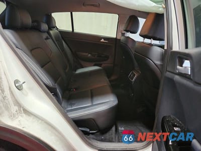 Zdjęcie 10 z 11 samochodu: 2018 KIA SPORTAGE EX VIN:KNDPN3AC6J7424804 - miniatura