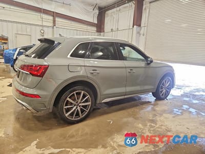Trzecie zdjęcie samochodu z tyłu: 2021 AUDI SQ5 PREMIUM VIN:WA1A4AFY8M2046823 - miniatura