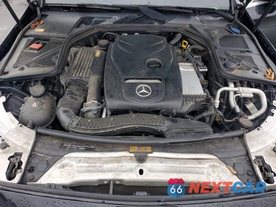 Zdjęcie 11 z 12 samochodu: 2015 MERCEDES-BENZ C 300 4MATIC VIN:55SWF4KBXFU068622 - miniatura