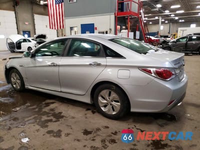 Drugie zdjęcie samochodu z przodu: 2013 HYUNDAI SONATA HYBRID VIN:KMHEC4A4XDA096737 - miniatura