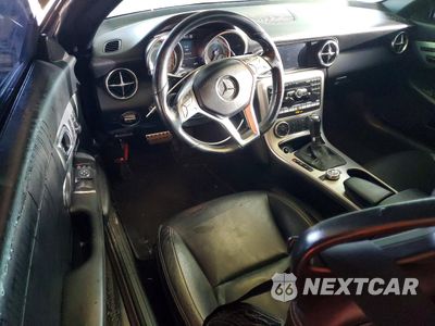 Zdjęcie 8 z 12 samochodu: 2012 MERCEDES-BENZ SLK 350 VIN:WDDPK5HA8CF012942 - miniatura