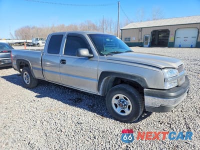 Czwarte zdjęcie samochodu z boku: 2003 CHEVROLET SILVERADO K1500 VIN:2GCEK19T331125814 - miniatura