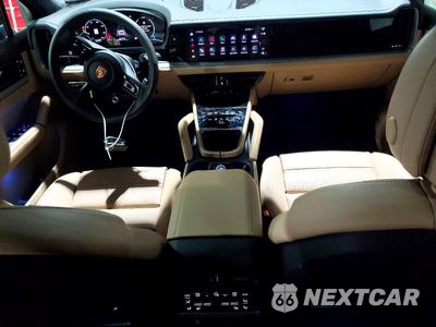 Zdjęcie 8 z 14 samochodu: 2025 PORSCHE CAYENNE VIN:WP1AA2AYXSDA05038 - miniatura