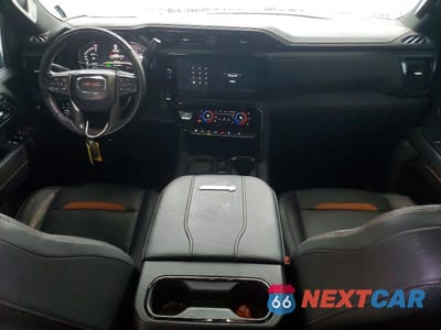 Zdjęcie 8 z 12 samochodu: 2024 GMC SIERRA K2500 AT4 VIN:1GT49PEY5RF210683 - miniatura
