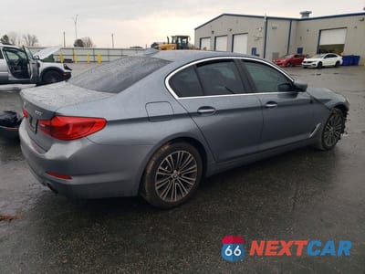 Trzecie zdjęcie samochodu z tyłu: 2018 BMW 530 I VIN:WBAJA5C56JWA36120 - miniatura