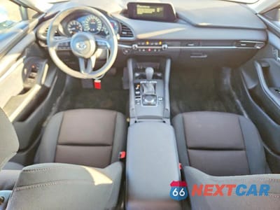 Zdjęcie 8 z 12 samochodu: 2025 MAZDA 3 SELECT SPORT VIN:JM1BPABMXS1798353 - miniatura