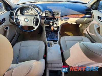 Zdjęcie 8 z 11 samochodu: 2005 BMW 325 XI VIN:WBAEU33435PR19870 - miniatura