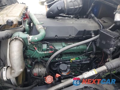 Zdjęcie 7 z 10 samochodu: 2015 VOLVO VN VNL VIN:4V4NC9EH5FN156681 - miniatura