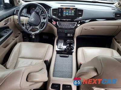 Zdjęcie 8 z 13 samochodu: 2019 HONDA PILOT TOURING VIN:5FNYF5H67KB002002 - miniatura