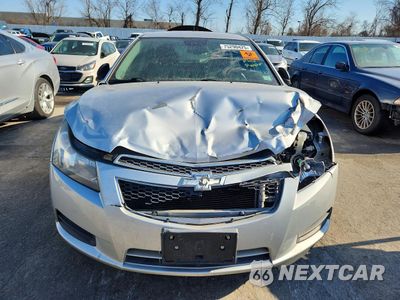 Piąte zdjęcie samochodu w środku: 2014 CHEVROLET CRUZE LS VIN:1G1PA5SH1E7179863 - miniatura