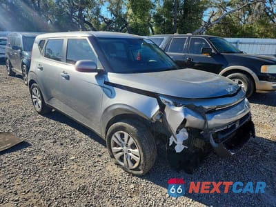 Czwarte zdjęcie samochodu z boku: 2022 KIA SOUL LX VIN:KNDJ23AU5N7831350 - miniatura