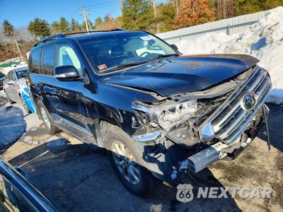 Czwarte zdjęcie samochodu z boku: 2019 TOYOTA LAND CRUISER VX-R VIN:JTMCY7AJ7K4075375 - miniatura