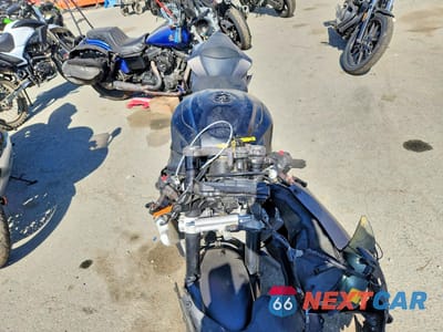 Piąte zdjęcie samochodu w środku: 2017 SUZUKI GSX-R600 VIN:JS1GN7FA5H2100775 - miniatura