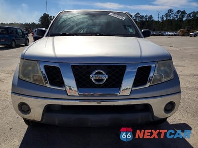 Piąte zdjęcie samochodu w środku: 2010 NISSAN FRONTIER SE V6 VIN:1N6AD0ER1AC435249 - miniatura