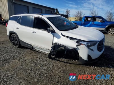 Czwarte zdjęcie samochodu z boku: 2021 GMC TERRAIN SLT VIN:3GKALVEV9ML365786 - miniatura