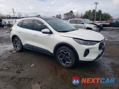 Czwarte zdjęcie samochodu z boku: 2025 FORD ESCAPE PLATINUM VIN:1FMCU9JAXSUB65770 - miniatura