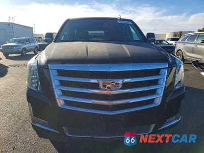 Piąte zdjęcie samochodu w środku: 2016 CADILLAC ESCALADE PREMIUM VIN:1GYS4CKJ6GR244109 - miniatura