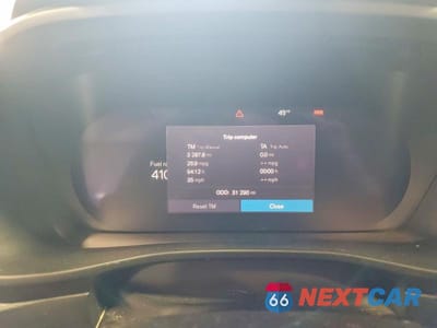 Zdjęcie 9 z 12 samochodu: 2024 VOLVO XC40 PLUS VIN:YV4L12UE3R2214037 - miniatura