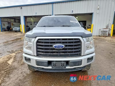 Piąte zdjęcie samochodu w środku: 2016 FORD F150 SUPERCREW VIN:1FTEW1EP7GKE40103 - miniatura