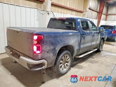 Trzecie zdjęcie samochodu z tyłu: 2019 CHEVROLET SILVERADO C1500 LT VIN:3GCPWCED4KG199174 - miniatura