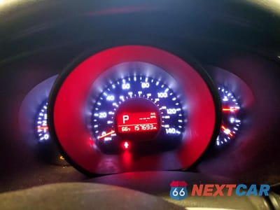 Zdjęcie 9 z 13 samochodu: 2015 KIA SOUL + VIN:KNDJP3A58F7190139 - miniatura