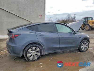 Trzecie zdjęcie samochodu z tyłu: 2023 TESLA MODEL Y VIN:7SAYGDEE3PA032544 - miniatura