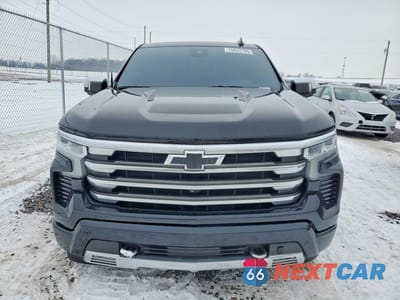 Piąte zdjęcie samochodu w środku: 2023 CHEVROLET SILVERADO K1500 HIGH COUNTRY VIN:1GCUDJE83PZ308375 - miniatura