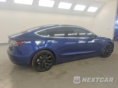 Trzecie zdjęcie samochodu z tyłu: 2019 TESLA MODEL 3 VIN:5YJ3E1EA3KF357697 - miniatura
