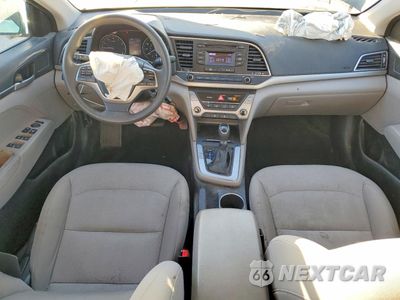 Zdjęcie 8 z 13 samochodu: 2018 HYUNDAI ELANTRA SE VIN:5NPD74LF7JH219059 - miniatura