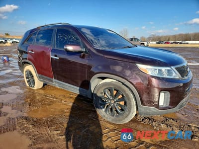 Czwarte zdjęcie samochodu z boku: 2015 KIA SORENTO LX VIN:5XYKTDA68FG567053 - miniatura