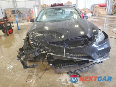 Piąte zdjęcie samochodu w środku: 2016 MERCEDES-BENZ E 350 4MATIC VIN:WDDHF8JB0GB226088 - miniatura