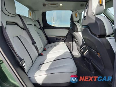 Zdjęcie 10 z 12 samochodu: 2023 RIVIAN R1T ADVENTURE VIN:7FCTGBAA2PN029504 - miniatura
