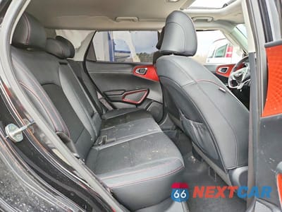 Zdjęcie 11 z 13 samochodu: 2023 KIA SOUL GT-LINE VIN:KNDJ53AU9P7843396 - miniatura