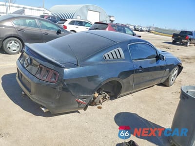 Trzecie zdjęcie samochodu z tyłu: 2014 FORD MUSTANG GT VIN:1ZVBP8CF7E5315470 - miniatura
