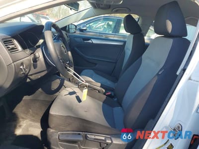 Zdjęcie 7 z 13 samochodu: 2018 VOLKSWAGEN JETTA S VIN:3VW2B7AJ7JM230892 - miniatura