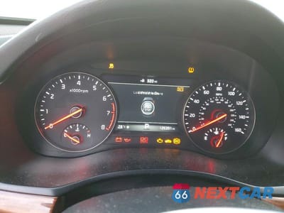 Zdjęcie 9 z 13 samochodu: 2017 KIA CADENZA TECHNOLOGY VIN:KNALC4J18H5073633 - miniatura