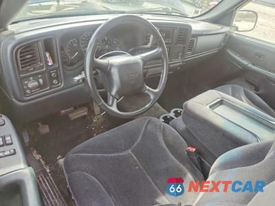 Zdjęcie 8 z 11 samochodu: 2002 GMC NEW SIERRA C1500 VIN:1GTEC14T62Z162897 - miniatura