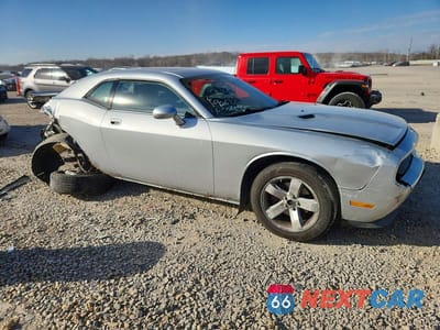 Czwarte zdjęcie samochodu z boku: 2009 DODGE CHALLENGER SE VIN:2B3LJ44V49H604992 - miniatura