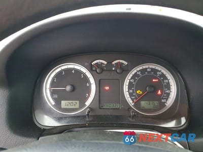 Zdjęcie 9 z 12 samochodu: 2004 VOLKSWAGEN JETTA GLS VIN:3VWSK69M44M054543 - miniatura