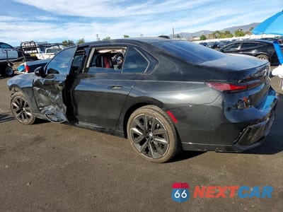 Drugie zdjęcie samochodu z przodu: 2025 BMW 740 I VIN:WBA23EH03SCU57501 - miniatura
