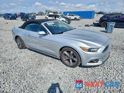 Czwarte zdjęcie samochodu z boku: 2015 FORD MUSTANG VIN:1FATP8EM4F5330440 - miniatura