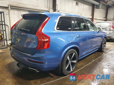 Trzecie zdjęcie samochodu z tyłu: 2019 VOLVO XC90 T6 R-DESIGN VIN:YV4A22PM9K1443941 - miniatura