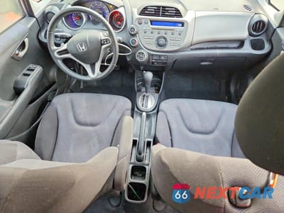 Zdjęcie 8 z 13 samochodu: 2011 HONDA FIT SPORT VIN:JHMGE8H58BC003761 - miniatura