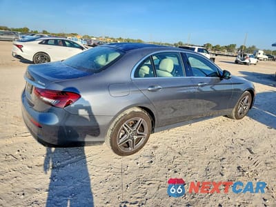 Trzecie zdjęcie samochodu z tyłu: 2023 MERCEDES-BENZ E 350 4MATIC VIN:W1KZF8EB9PB170800 - miniatura