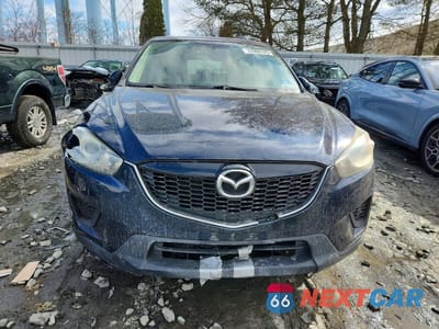 Piąte zdjęcie samochodu w środku: 2015 MAZDA CX-5 SPORT VIN:JM3KE4BY6F0518375 - miniatura